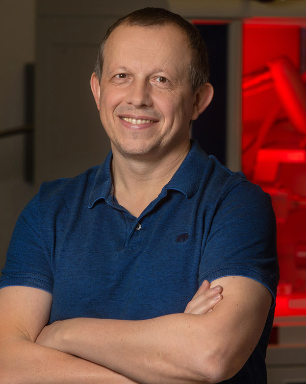 Dr. Michael Shatruk